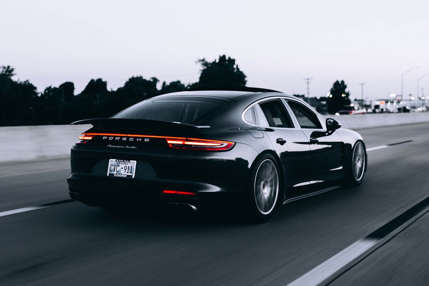 Top Car Technologies Revolutionizing the Industry